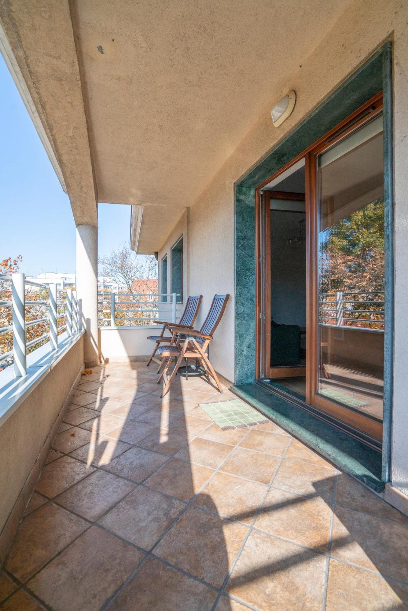 Apartament Werona Selfcheckin Ac Вроцлав Екстериор снимка